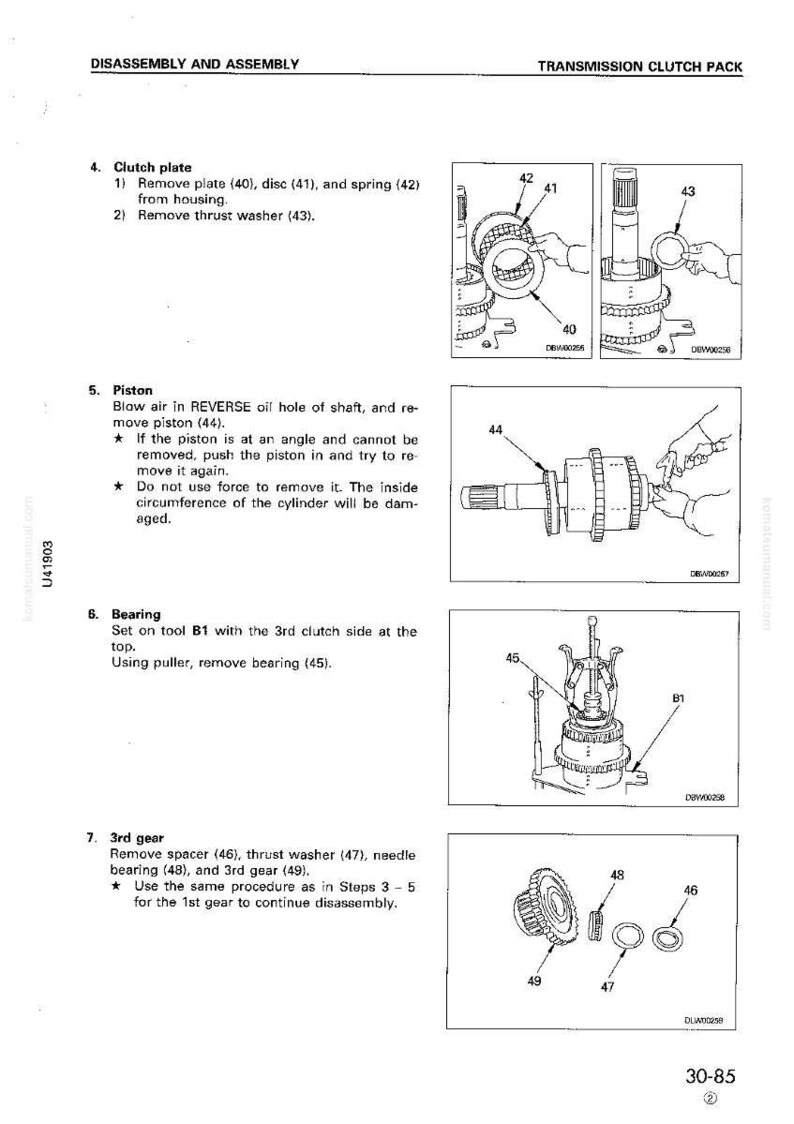 K&ouml;nnte beinhalten: Diagramm zur Demontage und Montage eines Getriebe-Kupplungspakets. Das Bild zeigt Illustrationen von Kupplungsscheiben, Kolben, Lagern und Zahnr&auml;dern, mit nummerierten Schritten und Beschriftungen. Seite 30-85.