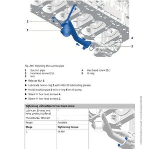 K&ouml;nnte beinhalten: Diagramm zur Installation eines Ansaugrohrs in einem Motor&ouml;lsystem. Das Bild zeigt ein blaues Ansaugrohr, Sechskantschrauben und einen O-Ring. Der Text enth&auml;lt Anweisungen und Anzugsdrehmomentangaben von 46 Nm.