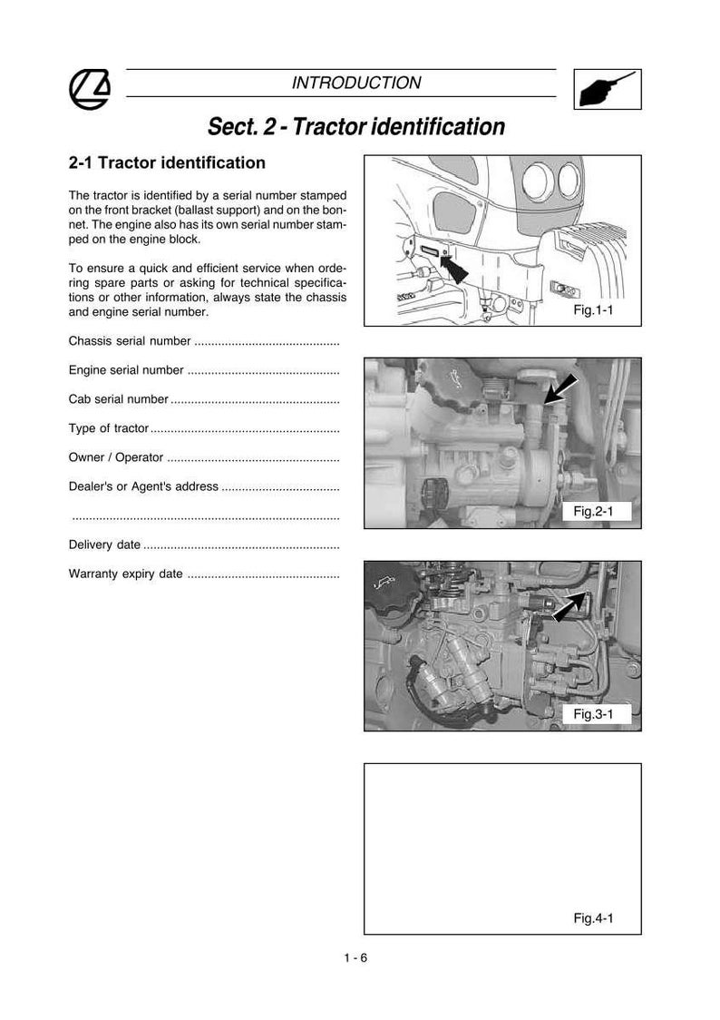 Op de afbeelding: Een pagina uit een tractormanual met de titel "Tractoridentificatie". De pagina bevat diagrammen van motoronderdelen met pijlen die naar specifieke onderdelen wijzen. Tekstdetails over serienummers en andere identificatie-informatie.