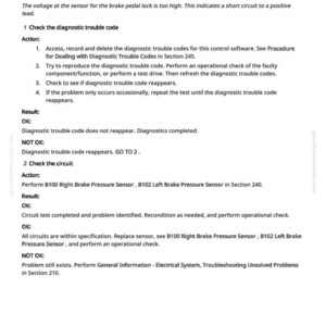 Pu&ograve; includere: Pagina di manuale diagnostico con il titolo "Sensore blocco pedale freno, tensione troppo alta". Fornisce passaggi per la risoluzione dei problemi, inclusa la verifica dei codici e dei circuiti diagnostici.