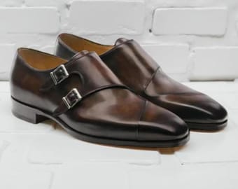 Bruine herenschoenen met dubbele gemonnikt bandjes, handgemaakte leren geklede schoenen