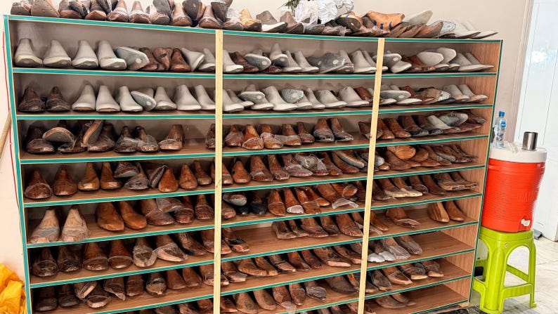 Handgemaakte bruinleren oxfordschoenen: formele herenschoenen afbeelding 6