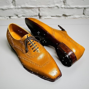 Handgefertigte hellbraune braune Leder Oxford Brogue Schuhe: Formelle Herrenschuhe