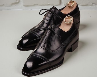 Handmade Black Leather Oxford Cap toe Brogue Shoes: Men's Formal Dress Footwear