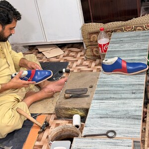 Handgemaakte bruinleren oxfordschoenen: formele herenschoenen afbeelding 9