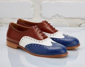 Handgefertigte Tricolor Leder Oxford Schuhe: Brogues mit Flügelspitze