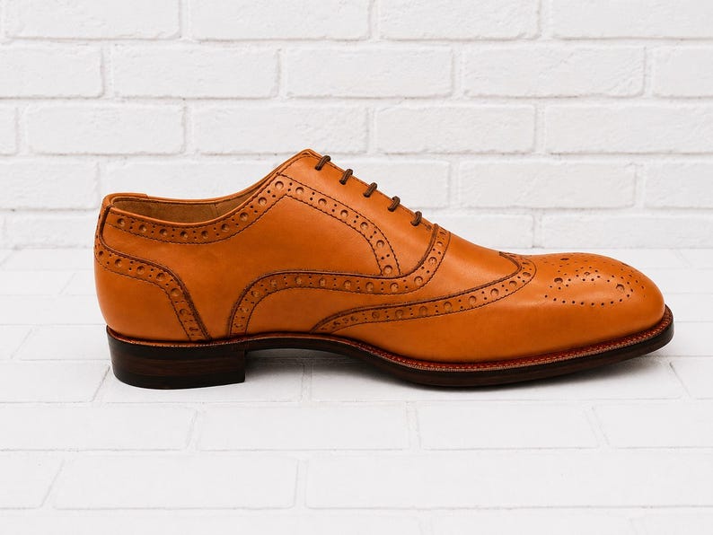 Zapatos Oxford de cuero marrón hechos a mano con punta brogue: zapatos de vestir formales imagen 10