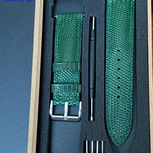Uhrenarmband Smaragdgrün Eidechse, handgefertigtes Lederarmband für Uhren in den Größen 24 mm 23 mm 22 mm 21 mm 19 mm 18 mm