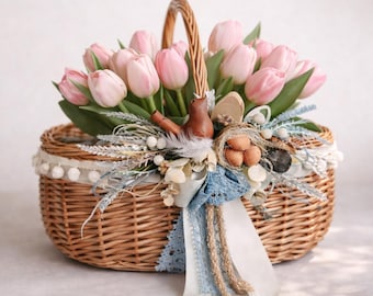 Handmade easter basket. Easter picnik wicker basket. Spring Easter Wicker basket