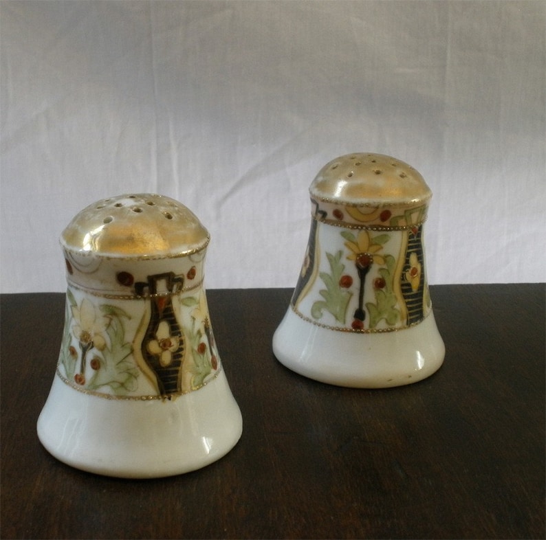 Vintage Imperial Nippon China Hand Painted Salt Pepper Shakers Etsy