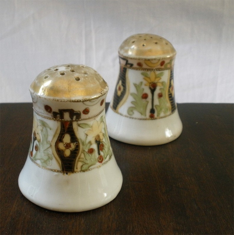 Vintage Imperial Nippon China Hand Painted Salt Pepper Shakers Etsy