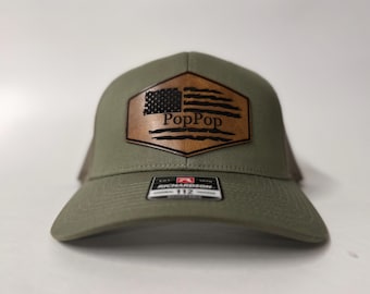 Richardson 112 con un parche personalizado