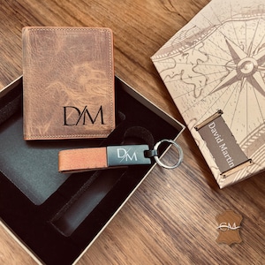 Benutzerdefinierte Herren Geldbörse und Schlüsselbund Set / Einzigartige Leder Geschenkbox für Ihn / Personalisierte Leder Geldbörse + Schlüsselanhänger in Eleganter Box