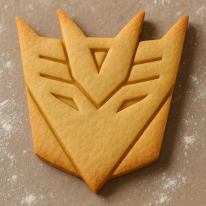 Transformers Cookie Cutters, Autobots & Decepticons in 2 Sizes, Fun Baking Tool For Kids and Fans, Bake Themed Cookies, Perfect Geek Gift image 5
