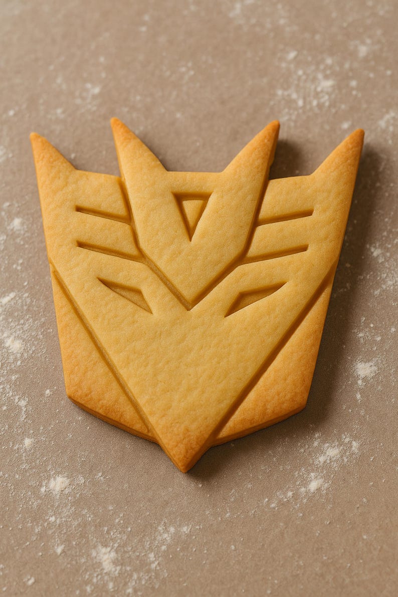 Transformers Cookie Cutters, Autobots & Decepticons in 2 Sizes, Fun Baking Tool For Kids and Fans, Bake Themed Cookies, Perfect Geek Gift image 5