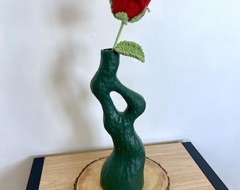 Handmade Crochet 3D Rose Flower, Romantic Gift for Valentine’s Day, Anniversary, or Birthdays, Elegant Long Stem Rose,Perfect Gift for Her