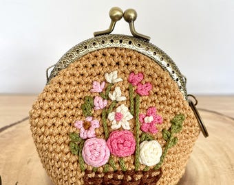 Handmade Crochet Floral Coin Purse – 4 Variations – Clasp Closure – Cute Spring/Summer Accessory – Gift for Her – Small Lip Gloss Pouch