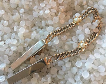 sweat garde vintage pull clip doux doré tons simplictiques petites fleurs sur la chaîne, petites perles en vedette, z4