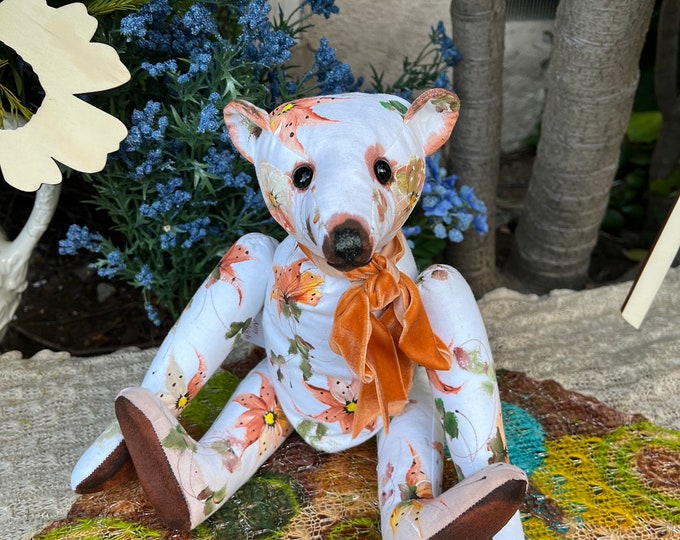 Sunny - 10 inch silky hand painted bear