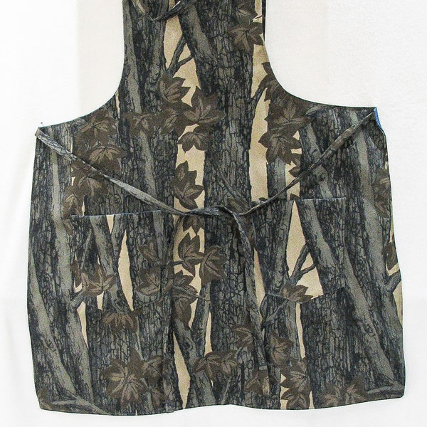 Aprons for Men - Aprons with Pockets - Aprons for Women - Mens Aprons - Mens Work Aprons - Camo Apron - Reversible Apron