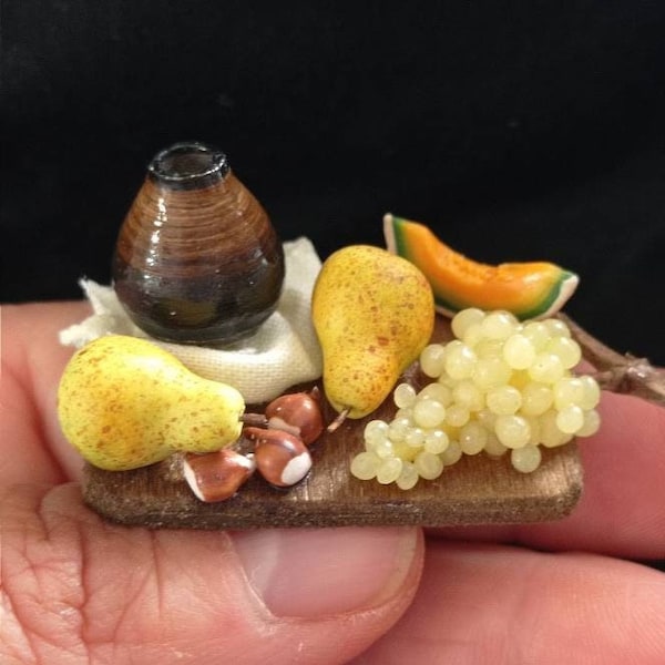 NEW!!!!Unique collection piece!! Very Realistic miniatures , Dollshouse food 12th scale