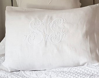 White 100% Linen Standard Pillow Sham, Hemstitch, Embroidered Centre Monogram, Oxford Pillow case, Personalized, Heirloom Wedding Gift