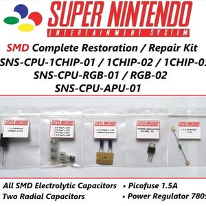 Può includere: Un kit di riparazione per Super Nintendo Entertainment System con condensatori elettrolitici SMD, condensatori radiali, un regolatore di tensione e un fusibile. Il kit include componenti per gli SNS-CPU-1CHIP-01, 1CHIP-02, 1CHIP-03, SNS-CPU-RGB-01, RGB-02 e SNS-CPU-APU-01.