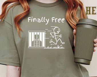 Comfort Colors- Finally Free Doodle shirt, Doodle Mom Shirt,  Doodle Dad Shirt,  Doodle shirt Gifts, doodle mom shirt, Colleague shirt gift