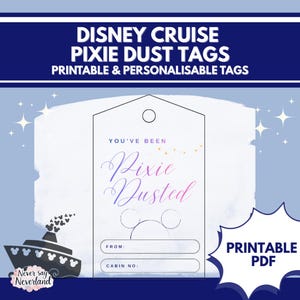 Puede incluir: Etiquetas imprimibles Disney Cruise Pixie Dust con fondo blanco y una cabeza estilizada de Mickey Mouse. La etiqueta incluye el texto "You've Been Pixie Dusted" y campos para "From:" y "Cabin No:."