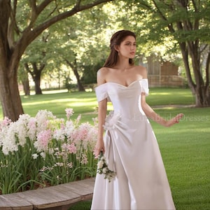 New French Style Wedding Dress Luxurious Light Bridal Gown Slim Engagement Dress Fairy Inspired Elegant Romantic Feminine Wedding Gown