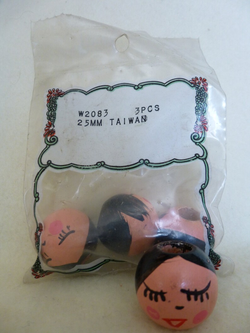 Vintage Package 25mm Wood Doll Bead Heads for Crafts Lot K *