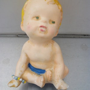 Small 3.5 Inch Unmarked Porcelain Baby Figurine  ***