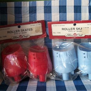 Fibre-Craft Plastic Original Doll Baby/Cabbage Patch Style Roller Skates  7396  **