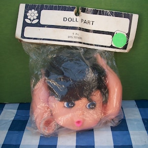 Super Rare Franks Nursery & Crafts Ponytail Thumb-Sucking Soft Plastic Doll Head With Hair and Hands 015/701689  *