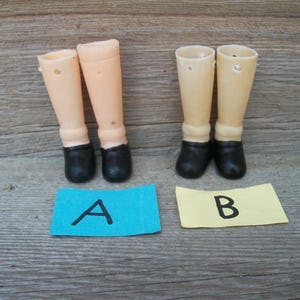 Plastic 2.75 Inch Doll Legs with Painted Shoes