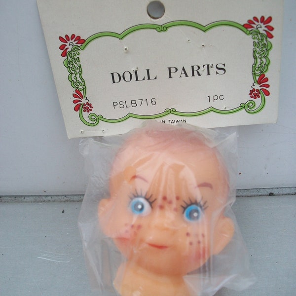 2 Inch Vintage Darice Soft Plastic/Vinyl Freckle Face Doll Head PSLB716