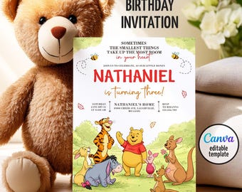 Puede incluir: Una invitación de cumpleaños con el texto "BIRTHAY INVITATION" y "¡NATHANIEL cumple tres años!" con ilustraciones de Winnie the Pooh y sus amigos. La invitación incluye detalles del evento y un logotipo de plantilla editable de Canva.