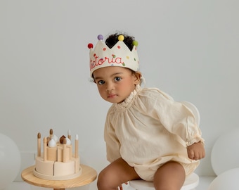 Couronne en lin brodée personnalisée - Souvenir personnalisé pour le premier anniversaire de bébé