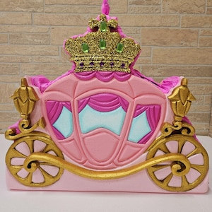 Princess Carriage Pinata/Princess Pinata / Piñata de Carroza de Princesa