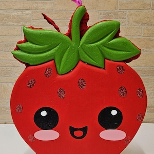 Strawberry Pinata / Piñata de Fresa