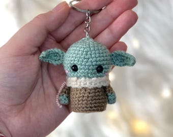 Crochet Baby Alien Keychain – Amigurumi Alien Bag Charm, Handmade Galaxy Toy
