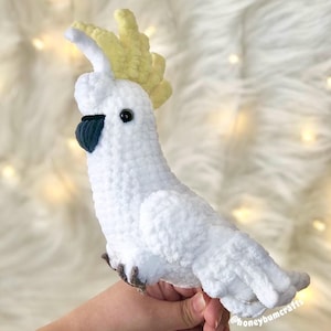 Cockatoo Plushie, Amigurumi Bird, Crochet Cockatoo, White Parrot Toy, Yellow Crested Bird, Handmade Plushie, Cute Bird Gift, Little Bird