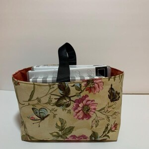 Medium tote with pink flowers on a cream background