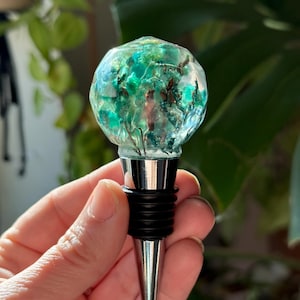 Floral Bottle Topper | Wine Bottle Stopper | Wine Cork | Preserved Flower Bouquet | Blue Flowers | Hostess Gift