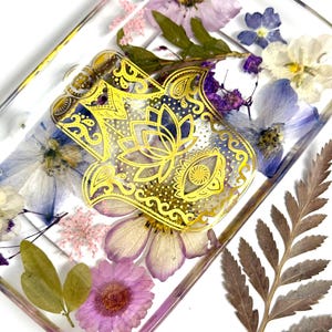 Floral Resin Trinket Tray | Ring Dish | Decorative Hamsa Flower Tray | Botanical Home Decor | Jewelry Dish | Soap Dish | Flower Home Decor