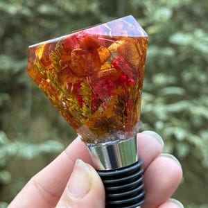 Floral Bottle Topper | Wine Bottle Stopper | Wine Cork | Preserved Flower Bouquet | Hostess Gift | Red Flowers