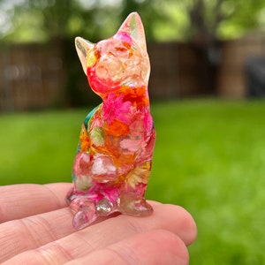 Resin Cat Figurine Flower Cat Nature Terrarium Animal Decor Statue Paper Weight Kitten Decor Multi Colored Cat Rainbow Cat image 2