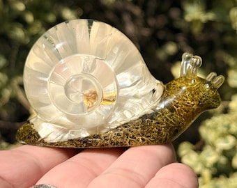 Resin Snail Figurine | Moss in resin | Floral Decor | Nature Terrarium | Snail Decor Statue | Earthy Paper Weight | Botanical Decor | White