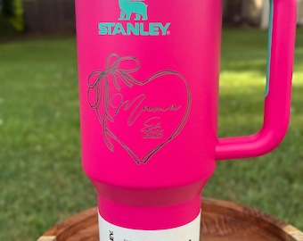 Custom Mama - Vaso STANLEY con asa y pajita