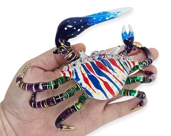 Small 5.75" L Green Crab Figurine Miniature Blown Glass Crabs Crustacean Colorful Multicolor Crystal Sea Animals Decor Collectible Figurines